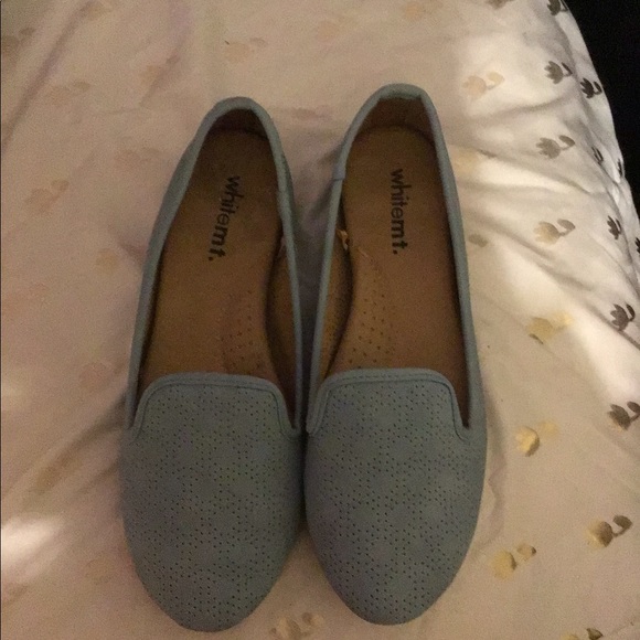 Shoes - Picture 1 of 2